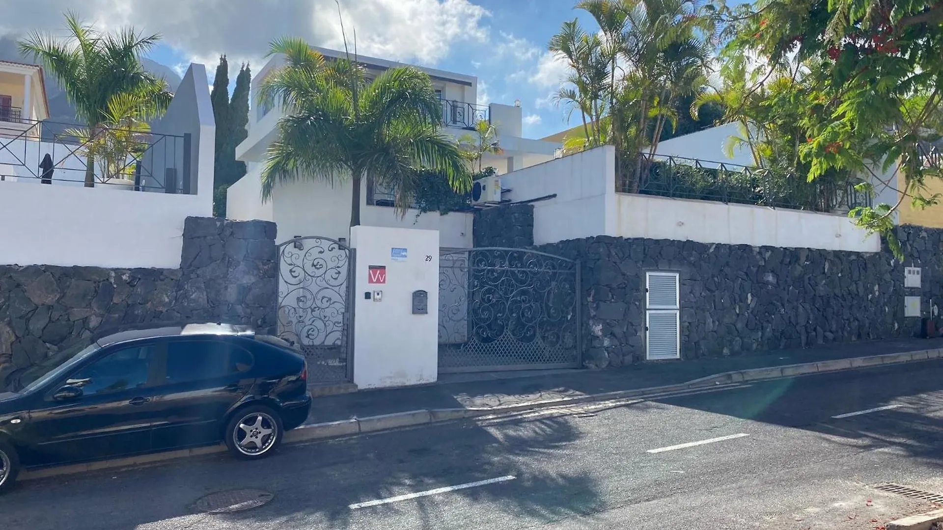 Luxury Villa In Costa Adeje K301